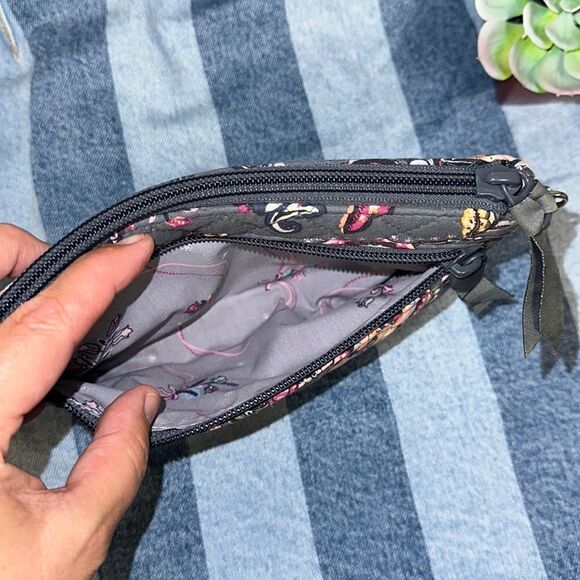 VB Felicity Paisley Gray Pink White Fuchsia Quilted Floral Zip Wristlet Wallet - Picture 7 of 12